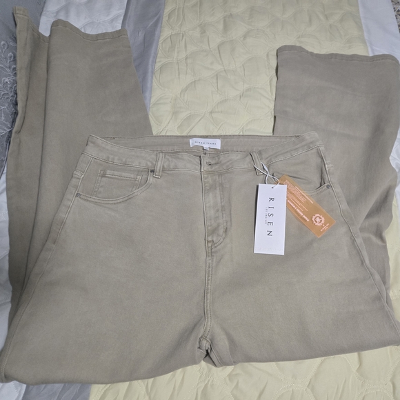 Risen Womens Tan Jeans - Picture 2 of 4